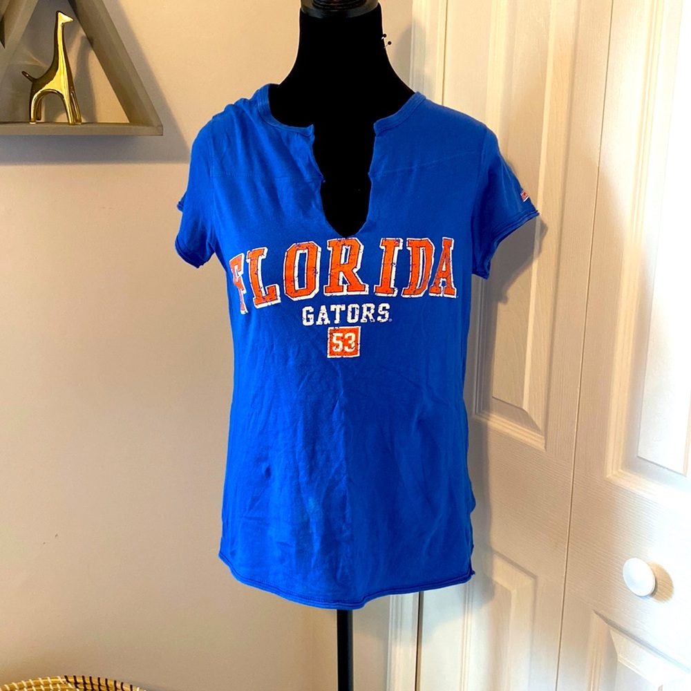 Ladies Florida Gators top, size large, EUC, no defects, no stains, no tears